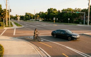 Florida E-Bike Crash Claims: Proving Failure to Yield